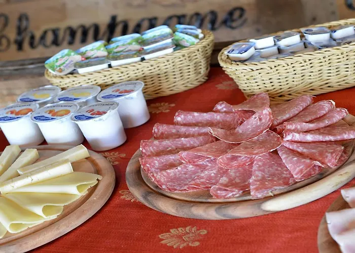 Relais Poggio Primo 팜스테이 *